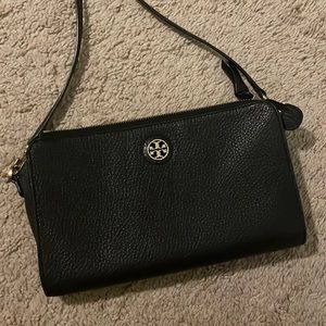 Tory Burch Black pebbled Robinson crossbody bag